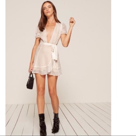 Reformation Lucas dress in Ivory - Picture 2 of 6